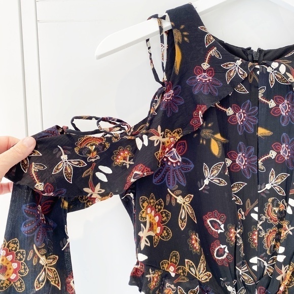 BNWT Red Carter Cutout Dress - Picture 4 of 10